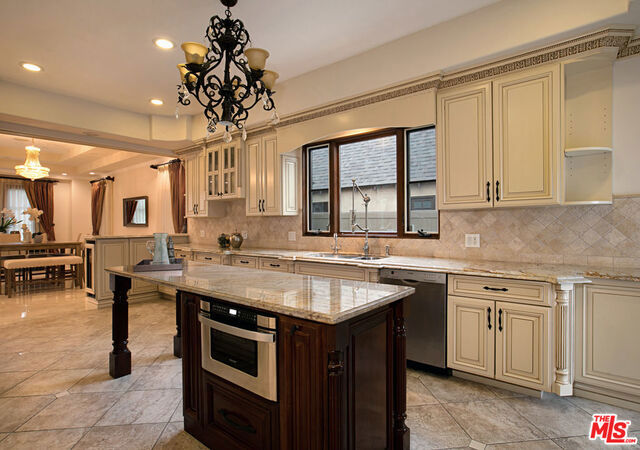 3 Bed Home for Sale in Beverly Hills, California