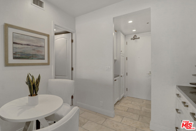 2 Bed Home for Sale in Los Angeles, California