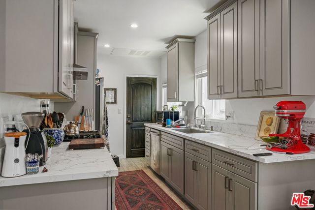  Income Home for Sale in Los Angeles, California