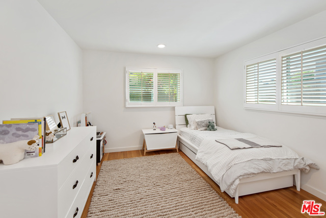 3 Bed Home for Sale in Encino, California