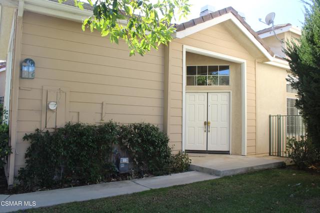 3 Bed Home for Sale in Oak Park, California