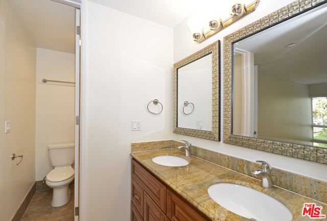 2 Bed Home for Sale in Culver City, California