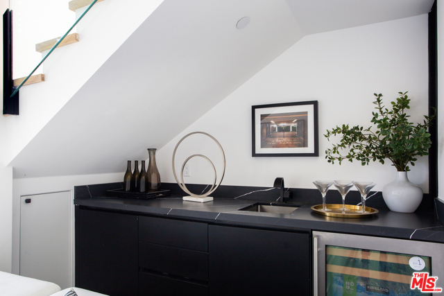 3 Bed Home for Sale in Venice, California