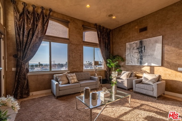 822 6TH Street, Hermosa Beach, California 90254, 4 Bedrooms Bedrooms, ,4 BathroomsBathrooms,Residential,Sold,6TH,19537348