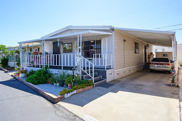 677 G St