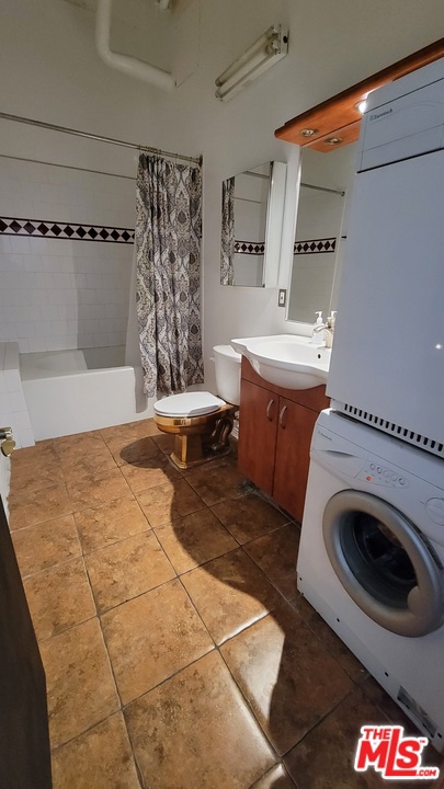 1 Bed Home for Sale in Los Angeles, California