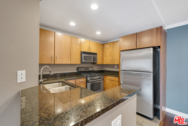 2 Bed Home for Sale in Playa del Rey, California
