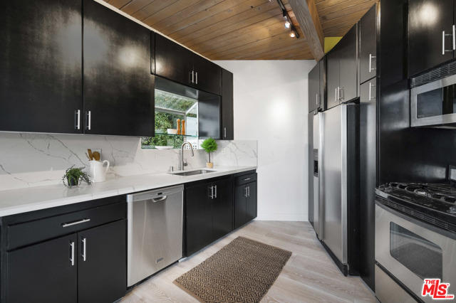 2 Bed Home for Sale in Los Angeles, California