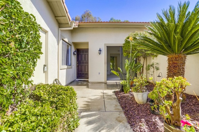 17909 Avenida Alozdra