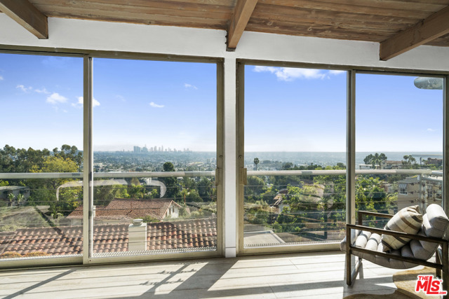 2 Bed Home for Sale in Los Angeles, California
