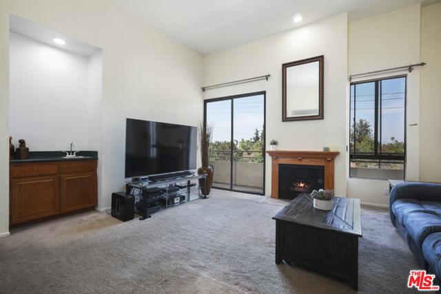3 Bed Home for Sale in Sherman Oaks, California