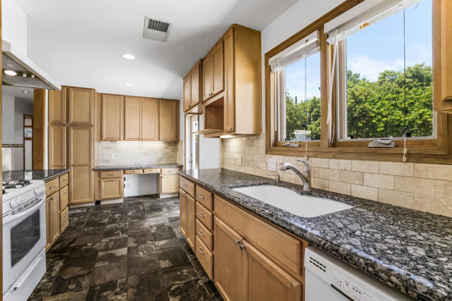 3 Bed Home for Sale in Thousand Oaks, California