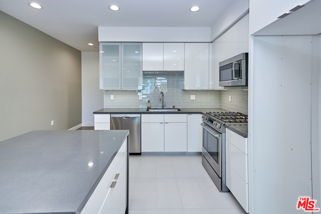 2 Bed Home for Sale in Los Angeles, California