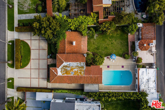 Photo of 709 N BEDFORD Drive, Beverly Hills, CA 90210