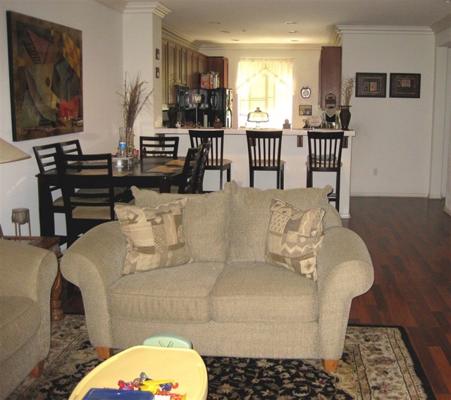 1649 Burr Oak Place