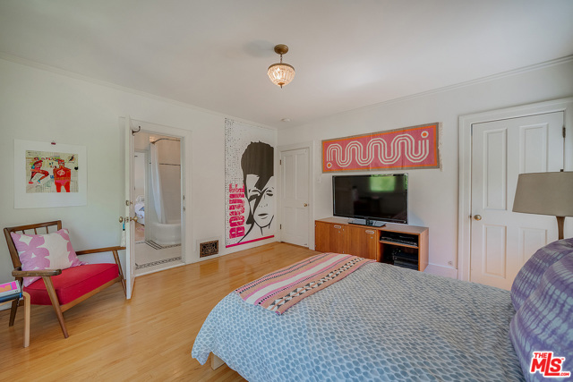 4 Bed Home for Sale in Los Angeles, California