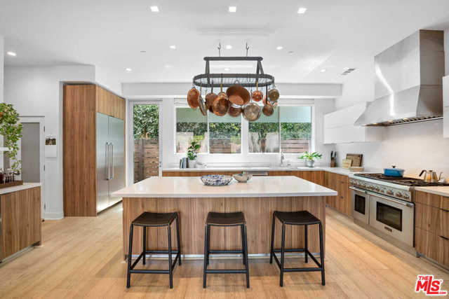 3 Bed Home for Sale in Venice, California