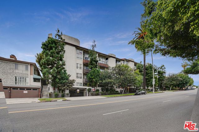 2 Bed Home for Sale in Los Angeles, California