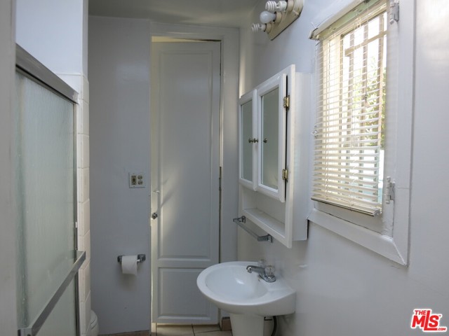  Income Home for Sale in Los Angeles, California