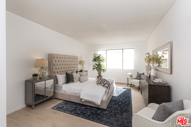 2 Bed Home for Sale in Los Angeles, California