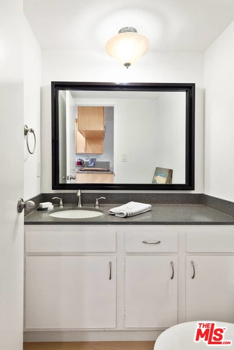 2 Bed Home for Sale in Playa del Rey, California