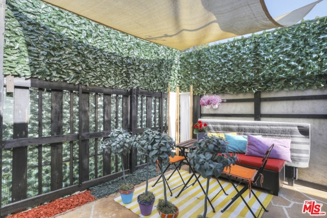 2 Bed Home for Sale in Los Angeles, California