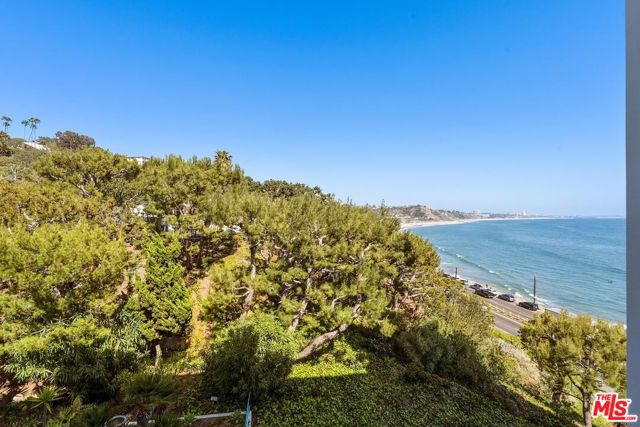 2 Bed Home for Sale in Pacific Palisades, California