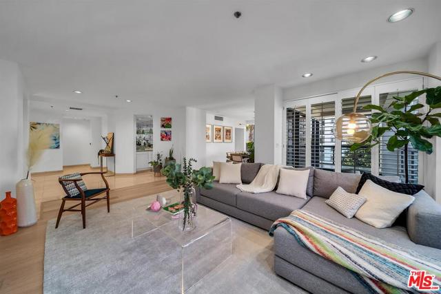 2 Bed Home for Sale in Los Angeles, California