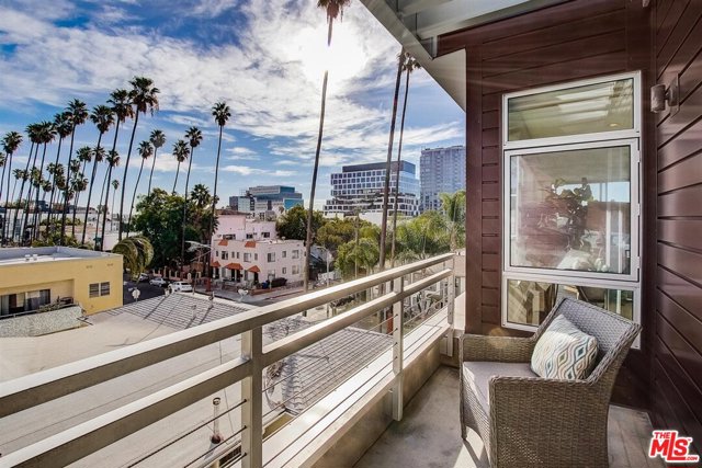 2 Bed Home for Sale in Los Angeles, California