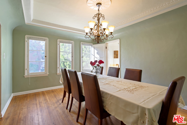  Income Home for Sale in Beverly Hills, California