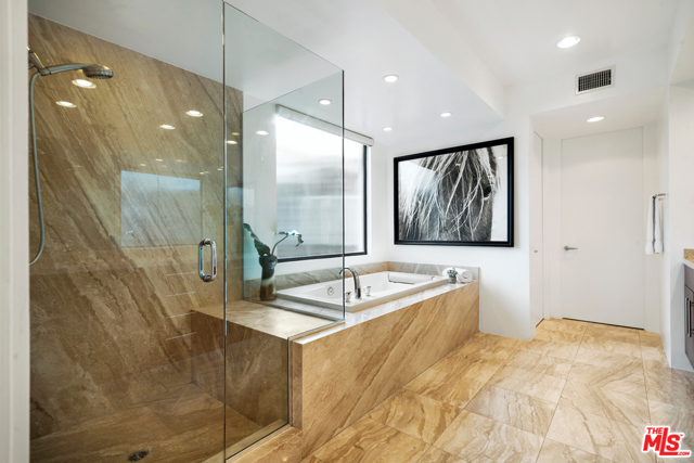 3 Bed Home for Sale in Venice, California