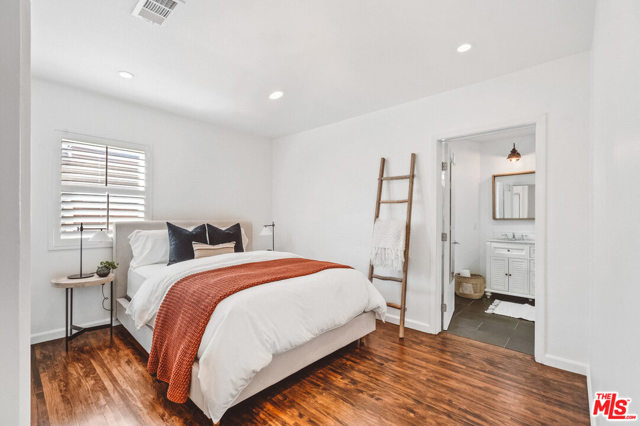 2 Bed Home for Sale in Van Nuys, California