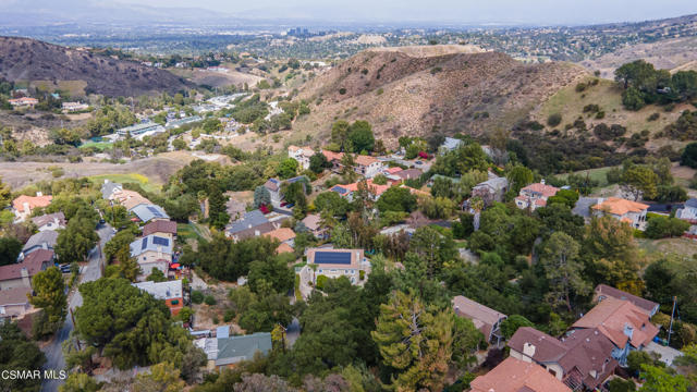 2 Bed Home for Sale in Calabasas, California