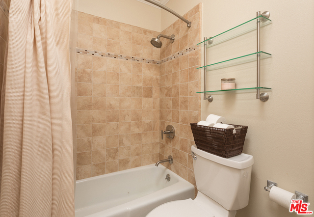 2000 VOORHEES Avenue, Redondo Beach, California 90278, 3 Bedrooms Bedrooms, ,3 BathroomsBathrooms,Residential,Sold,VOORHEES,18334284