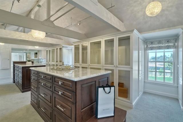 Built-ins throughout with 3 way mirror