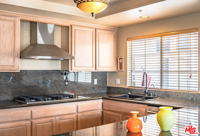 209 JUANITA Avenue, Redondo Beach, California 90277, 3 Bedrooms Bedrooms, ,2 BathroomsBathrooms,Residential,Sold,JUANITA,18363116