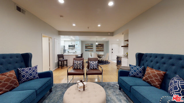 2 Bed Home for Sale in Sherman Oaks, California