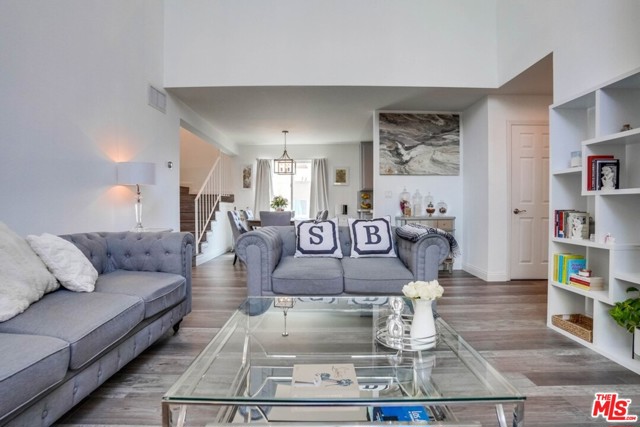 2 Bed Home for Sale in Studio City, California