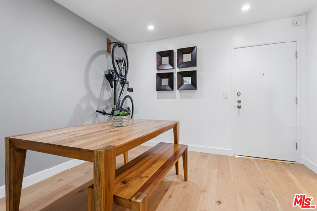 1 Bed Home for Sale in Playa del Rey, California