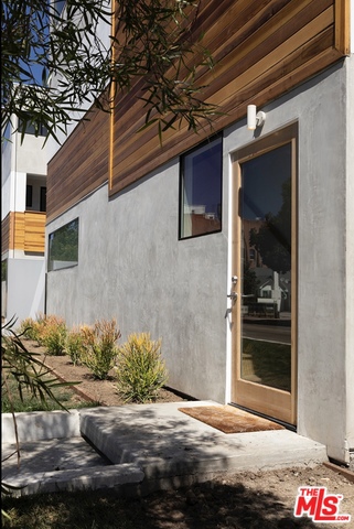 3 Bed Home for Sale in Los Angeles, California