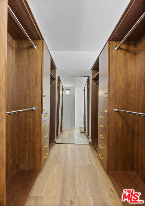 1 Bed Home for Sale in Pacific Palisades, California