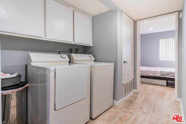 2 Bed Home for Sale in Encino, California