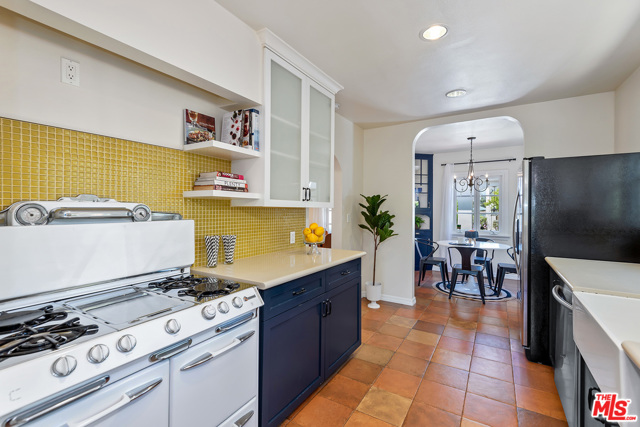 2 Bed Home for Sale in Los Angeles, California