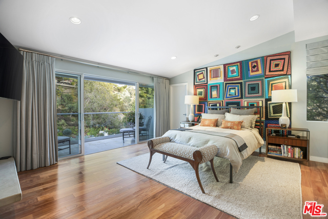 5 Bed Home for Sale in Beverly Hills, California