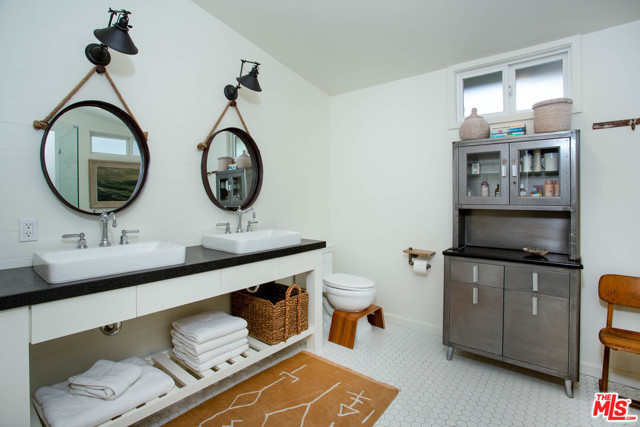 3 Bed Home for Sale in Malibu, California