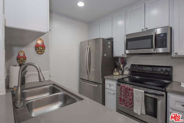 1 Bed Home for Sale in Los Angeles, California