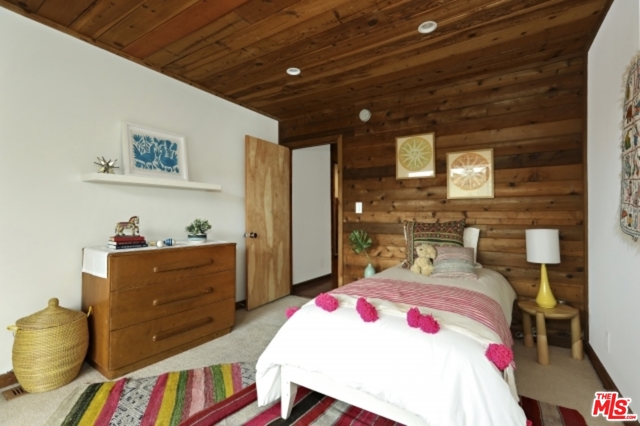5 Bed Home for Sale in Los Angeles, California