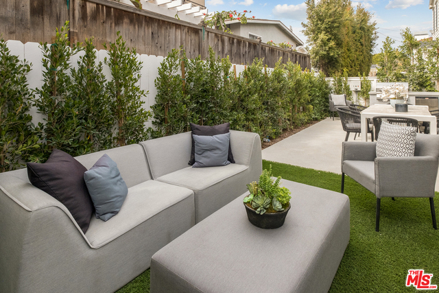 1813 OAK Avenue, Manhattan Beach, California 90266, 5 Bedrooms Bedrooms, ,4 BathroomsBathrooms,Residential,Sold,OAK,19433822