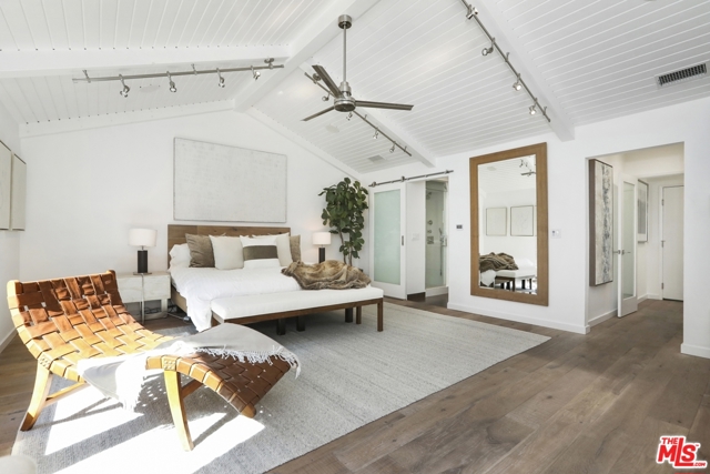 3 Bed Home for Sale in Los Angeles, California