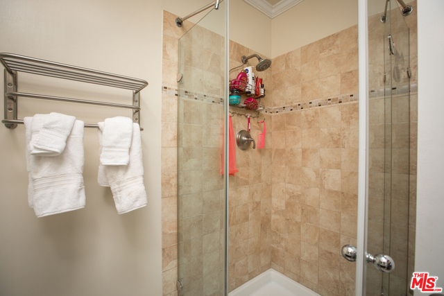 2000 VOORHEES Avenue, Redondo Beach, California 90278, 3 Bedrooms Bedrooms, ,3 BathroomsBathrooms,Residential,Sold,VOORHEES,18334284